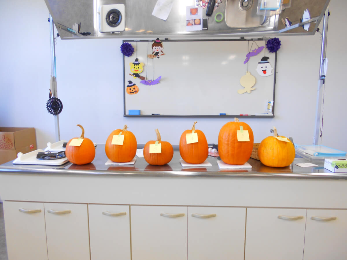 かぼちゃのランタン作り