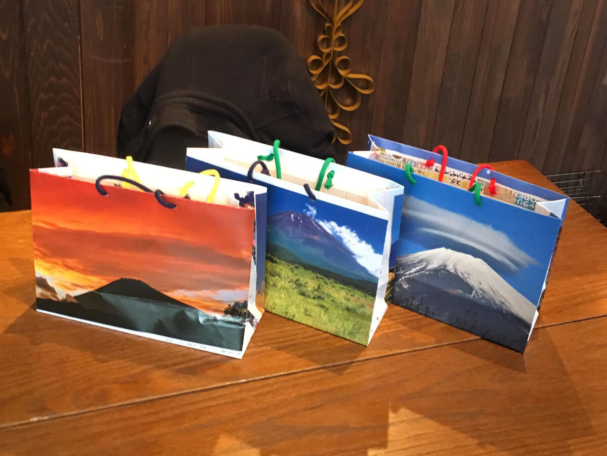 裾野市のカレンダーを使って富士山紙バッグを作ろう！